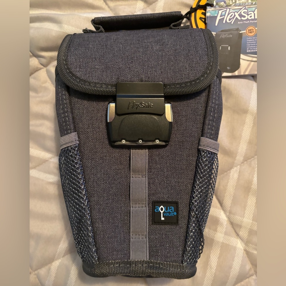 AquaVault Portable Travel Safe